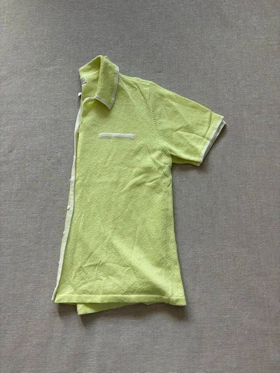 Casual Corner 90s vintage mint yellow top. - Picture 5 of 10